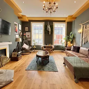 Unique & Luxurious 2 Bedroom Centre Nottingham