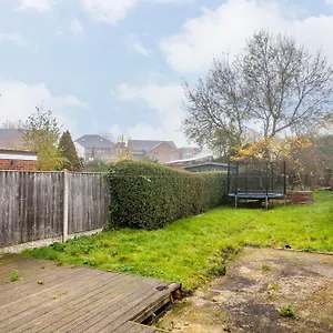 3 Bedroom, Private Orchard, Private Bathroom, Driveway Nottingham